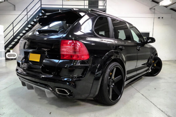 Porsche Cayenne 955 (MK1) SR66 wide body kit