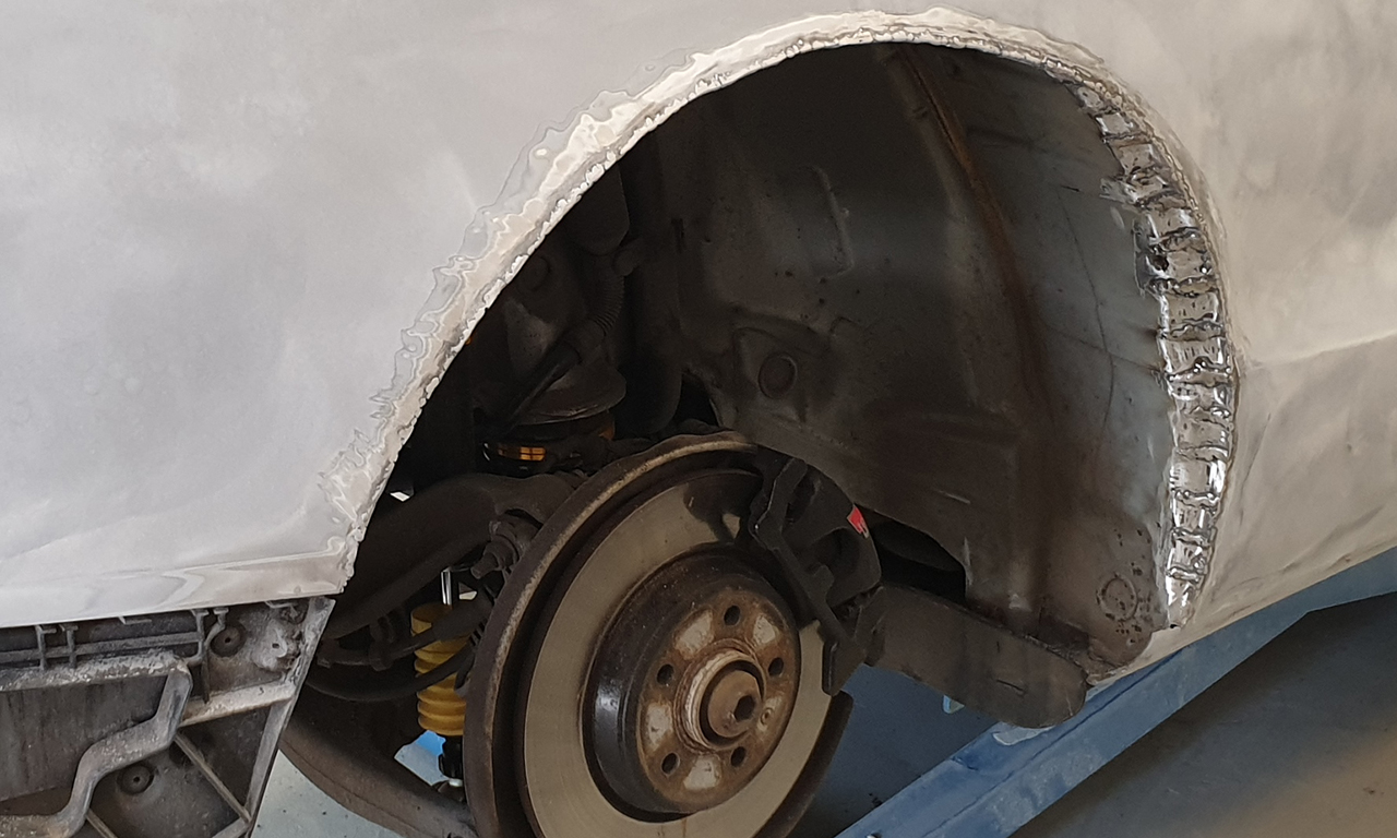 Widebody install: cutting out the rear quarters